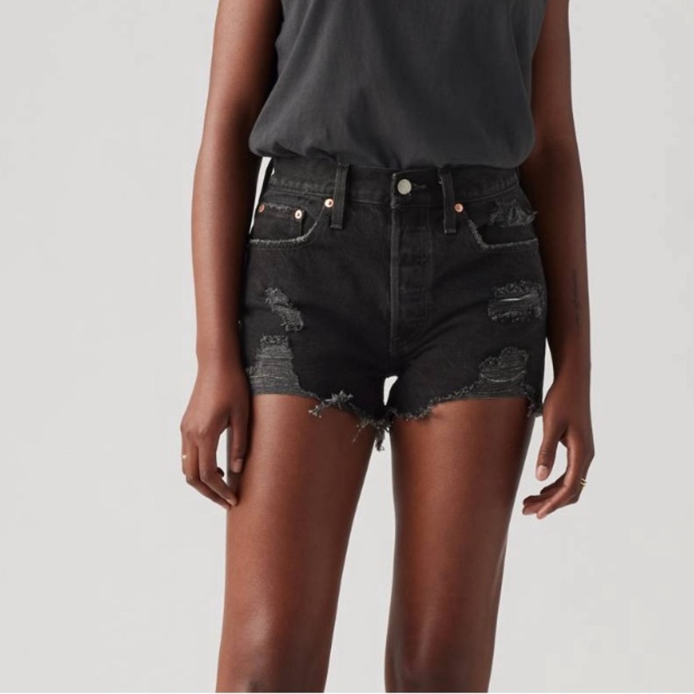 Levi’s 501 Original High Rise Shorts Black Distressed Size 26